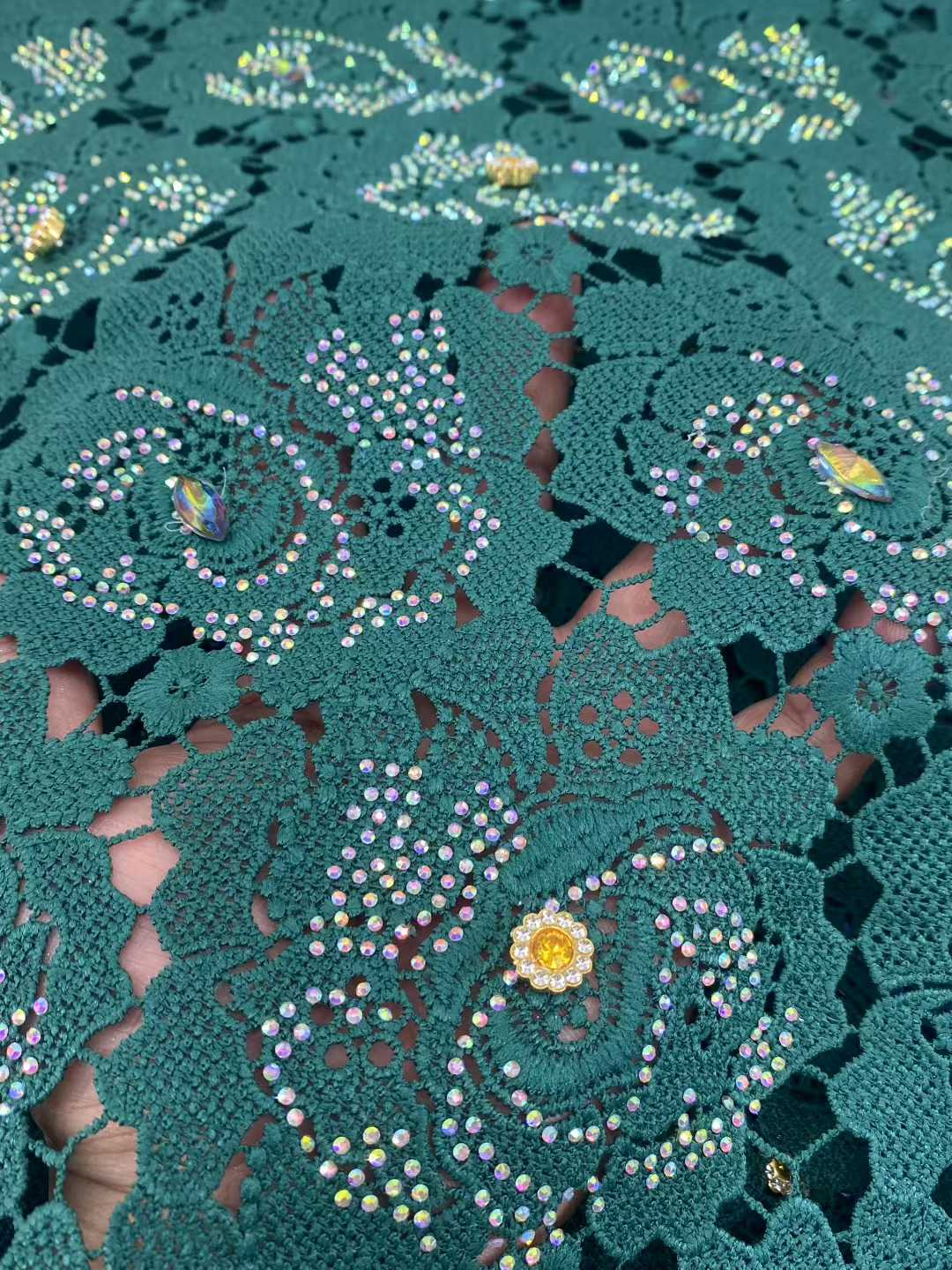 最新コードギピュールレース生地クリスタルアフリカンストーンレ - Crystal Mesh Fabric のレビューと価格